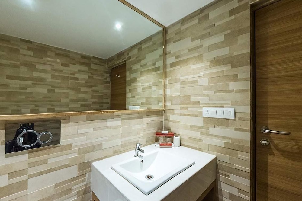Jk Rooms 118 Urban Hermitage 47/50