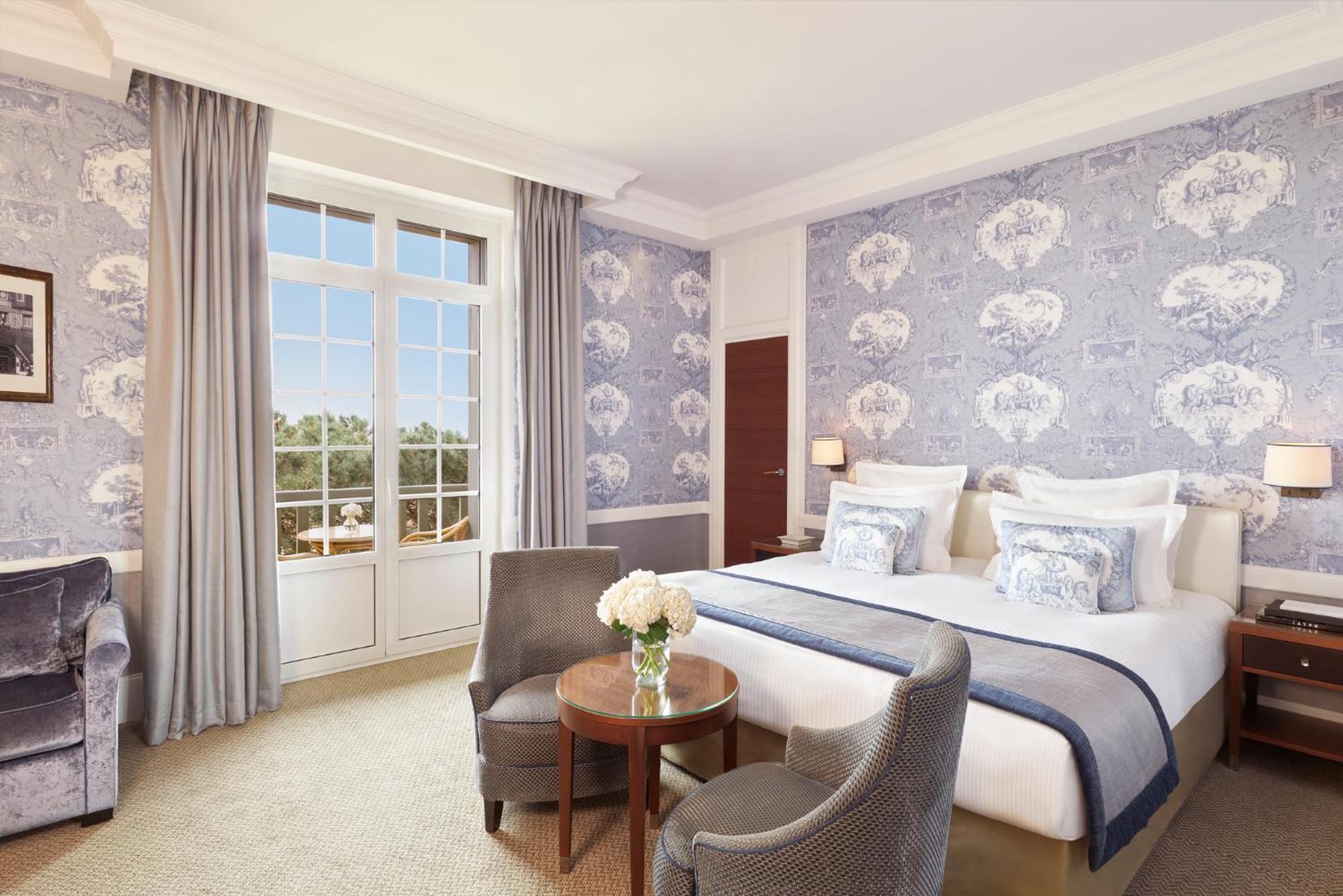 Deluxe, 1 Queen and 1 Single Bed, Sea View