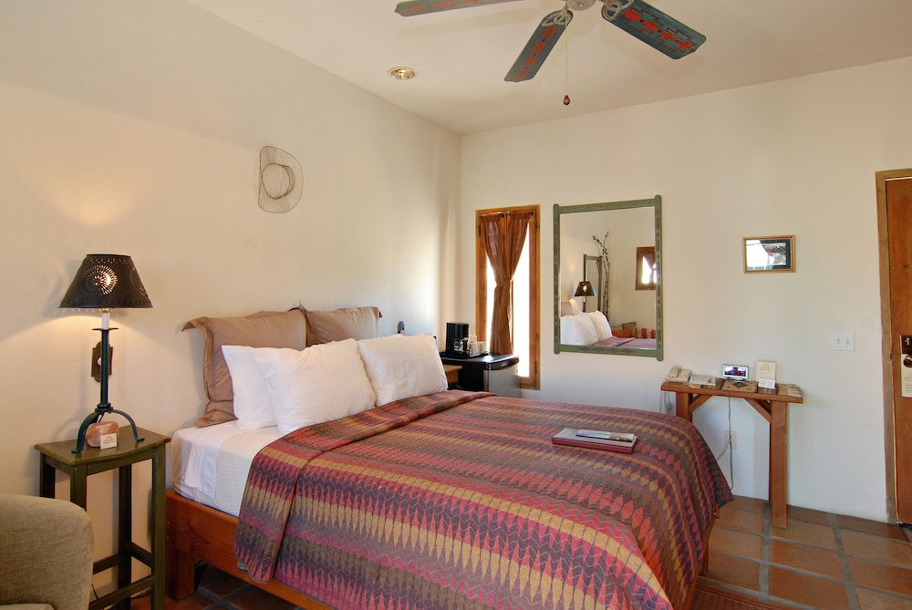 Borrego Valley Inn 9/45
