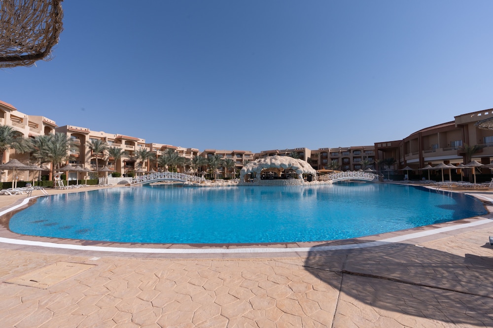 Parrotel Lagoon Waterpark Resort 80/88