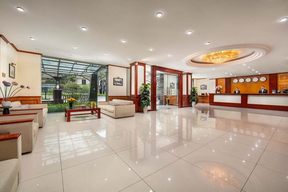 A25 Hotel - 705 Lac Long Quan 12/65