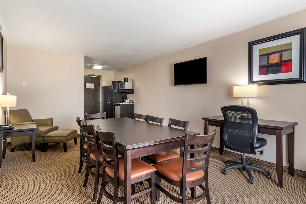 Best Western Bonnyville Inn and Suites 40/40