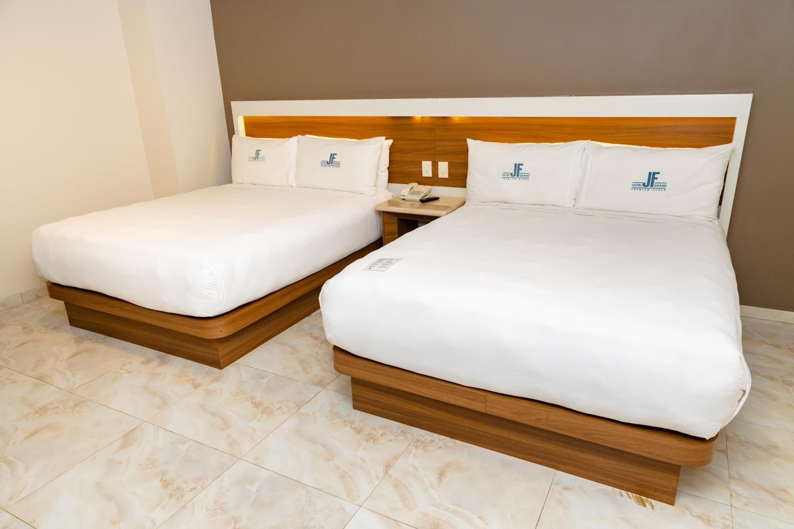 Room, Double Bed, No Window