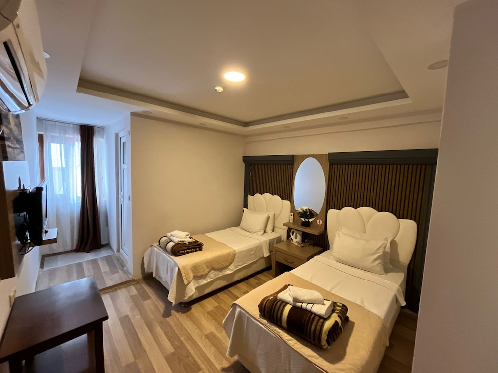 STANDARD, TWIN BEDS