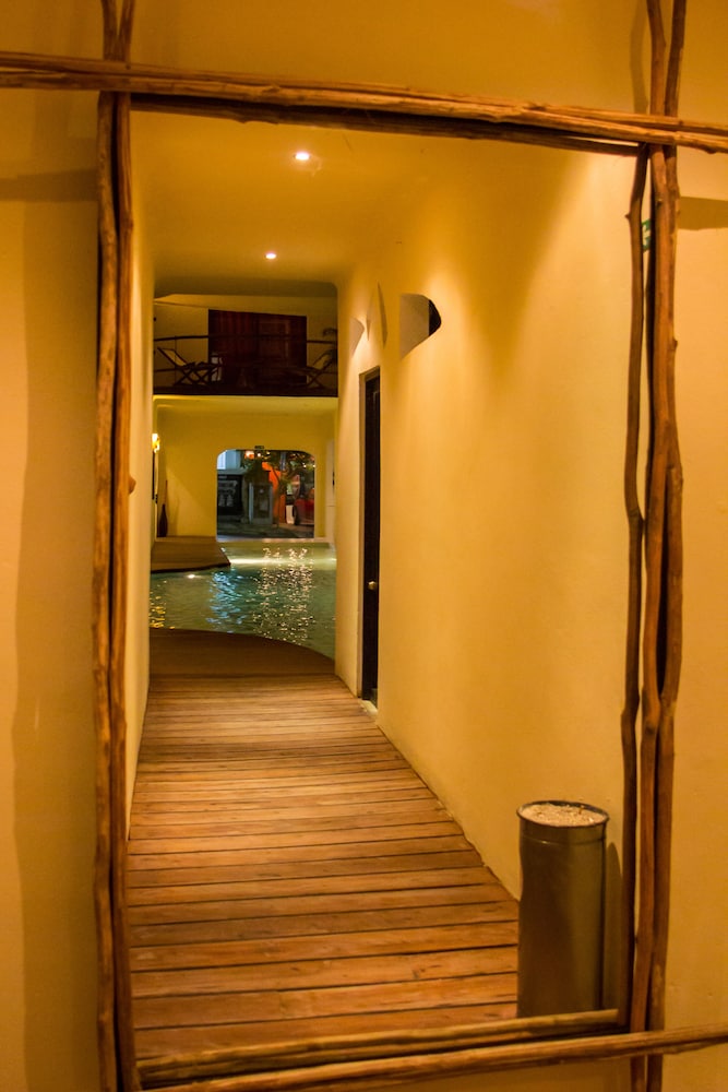 Hotel Kinbe 9/41