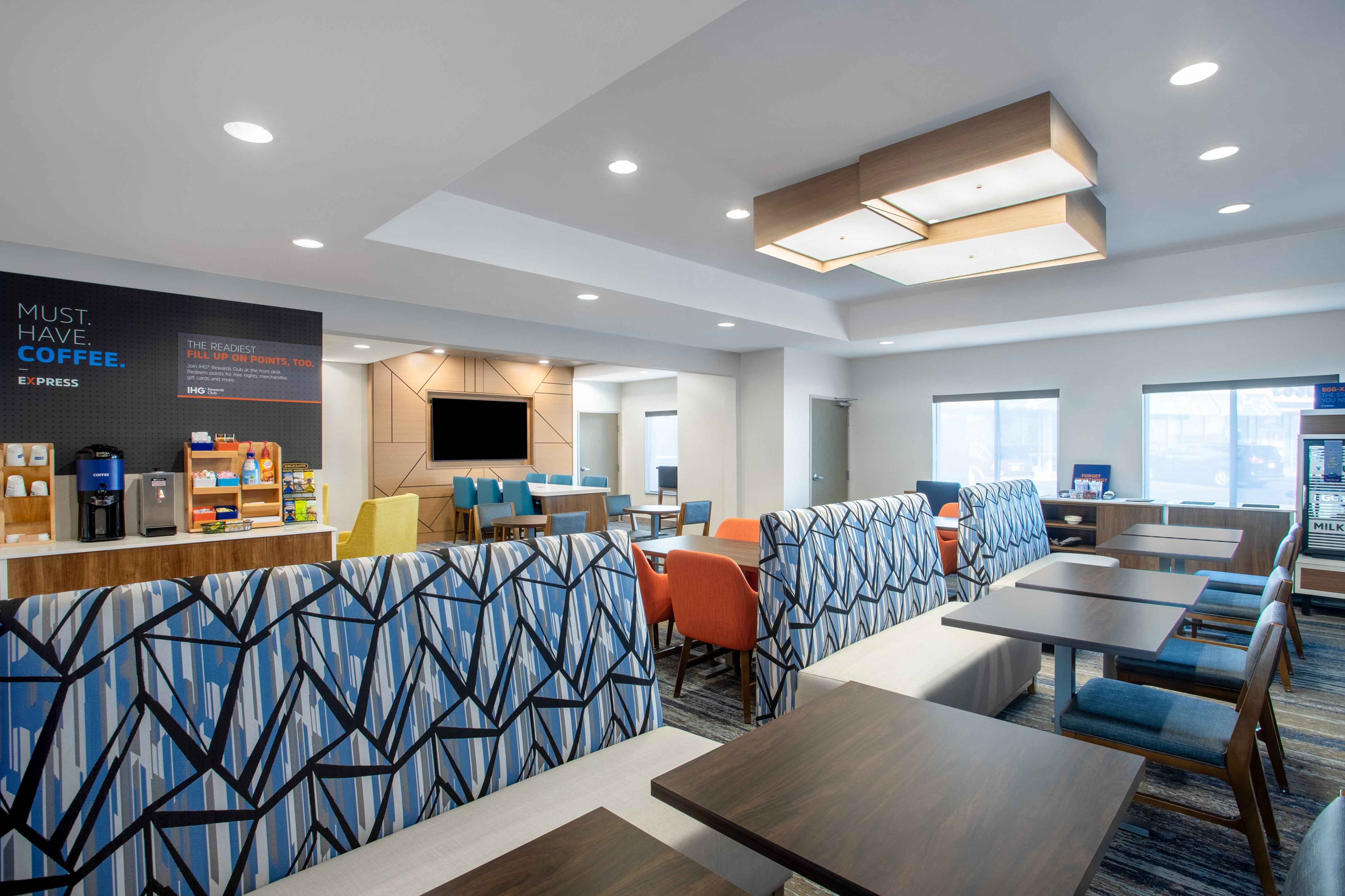 Holiday Inn Express Hotel Suites Clinton 46/50