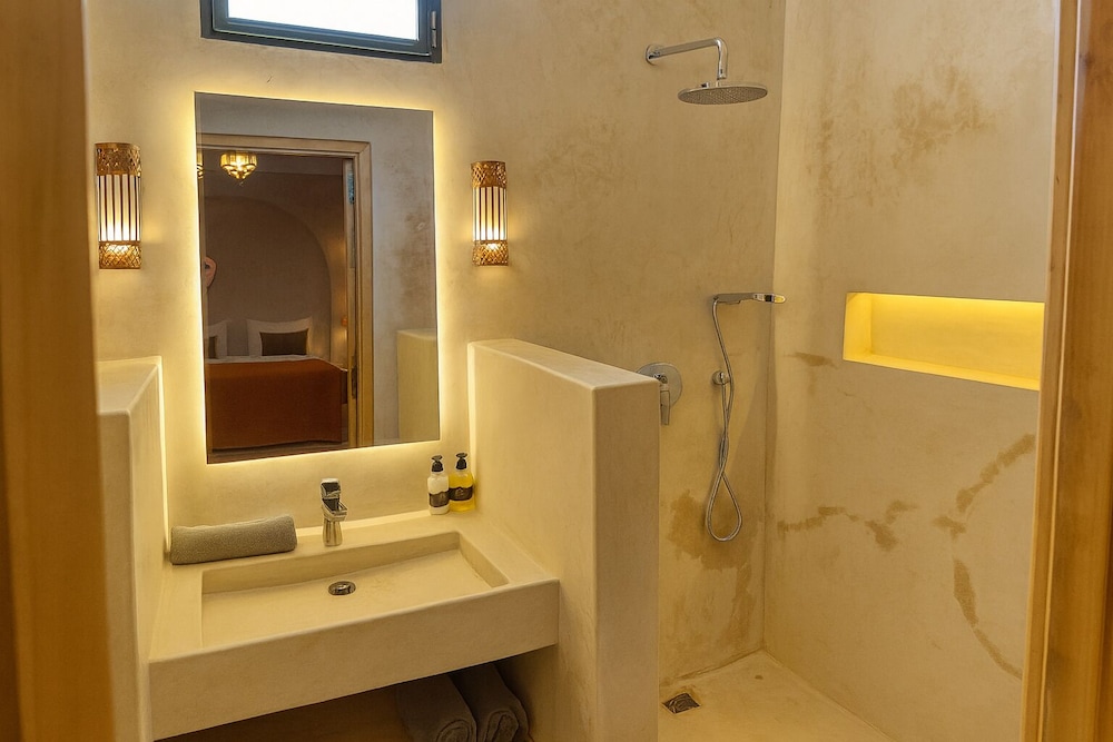 RIAD DAR MORE 49/49