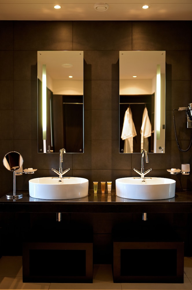Le Cardinal Exclusive Resort 63/75