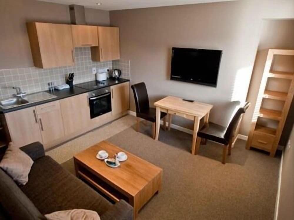 New Inn Hotel 28/33