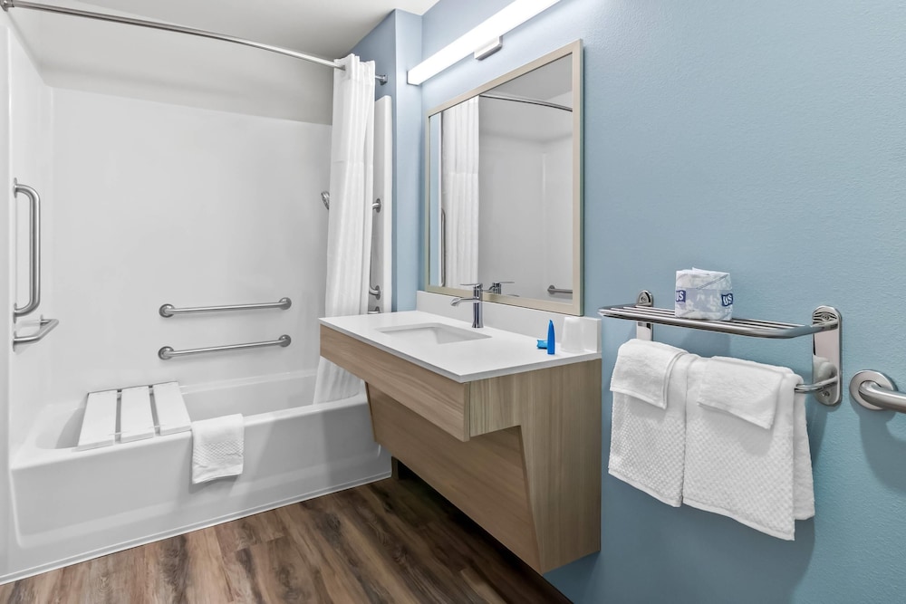 WoodSpring Suites Washington Meadowlands PA 40/45