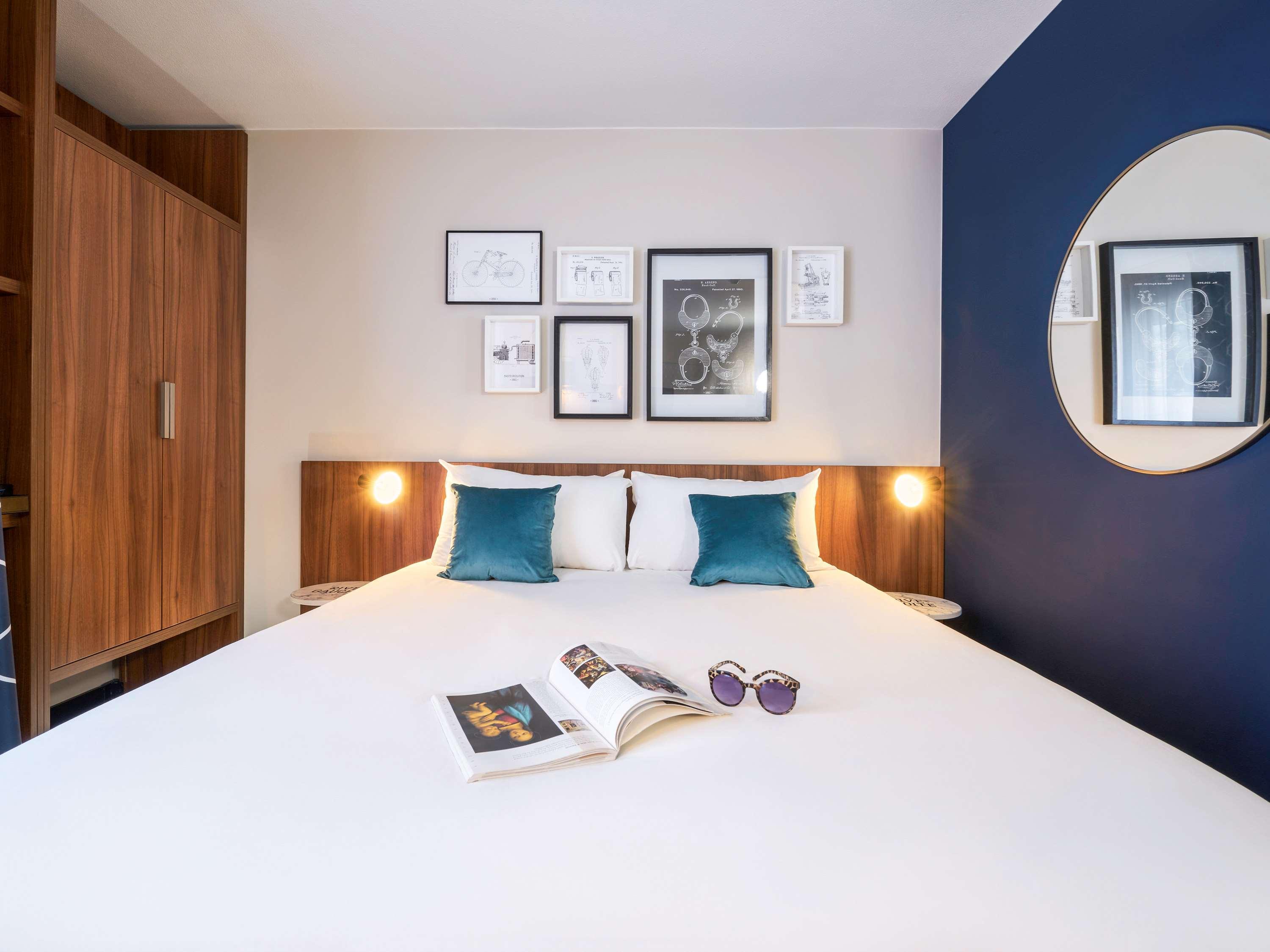 PRIVILEGE, QUEEN BED, SOFA