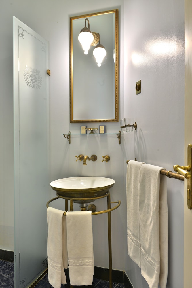 Gerloczy Cafe & Rooms Delux 6/50