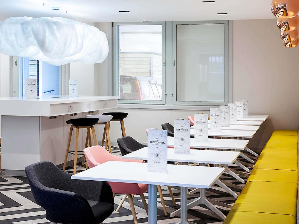 ibis Styles London Heathrow Airport 64/72