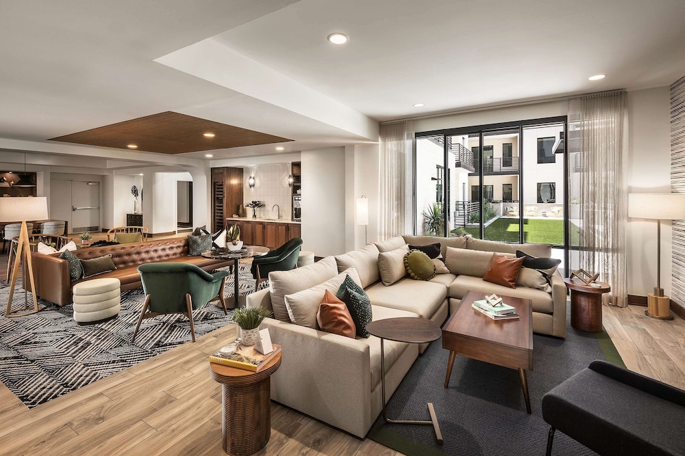 Sentral Old Town Scottsdale 30/51
