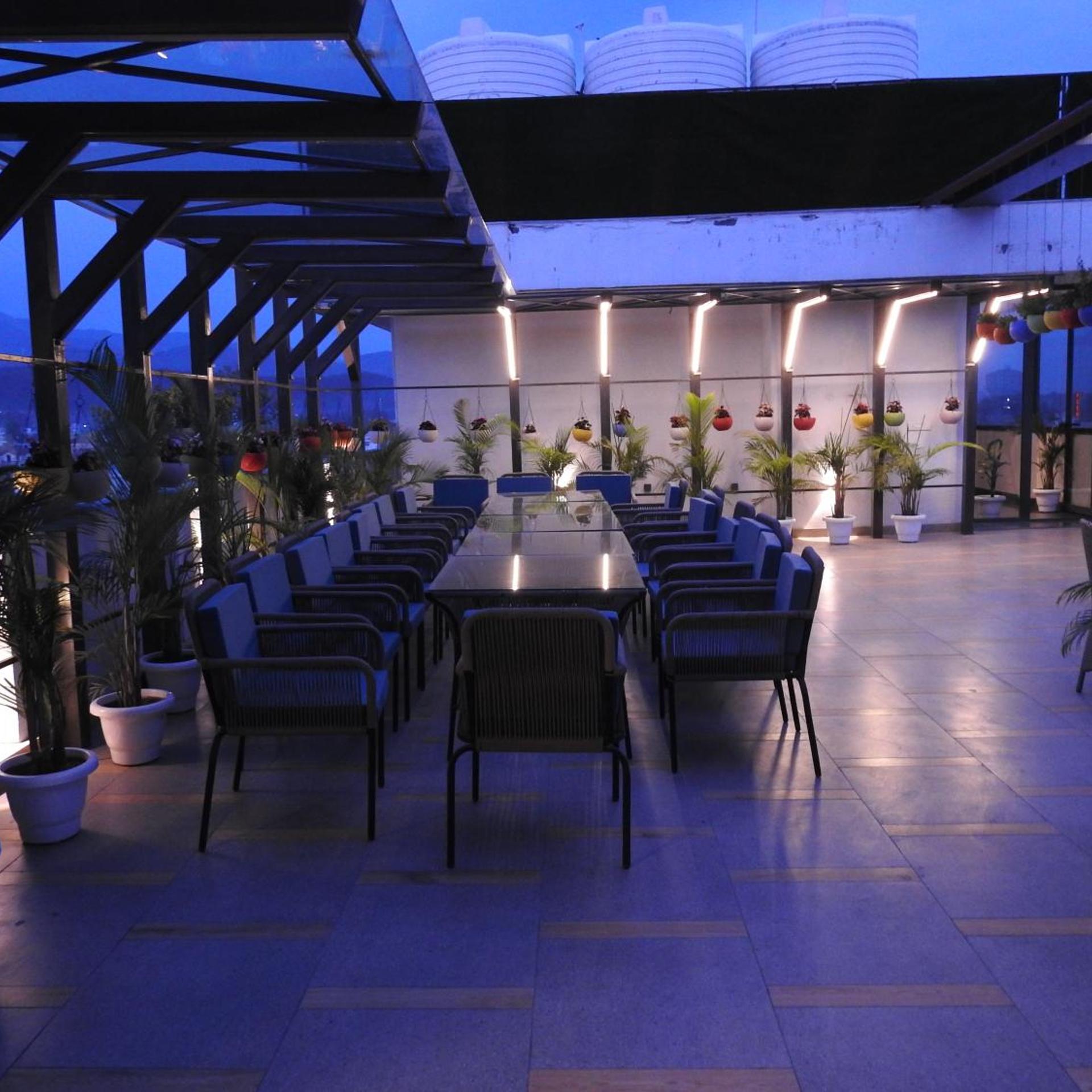 Sapphire Sky Hotel 47/50