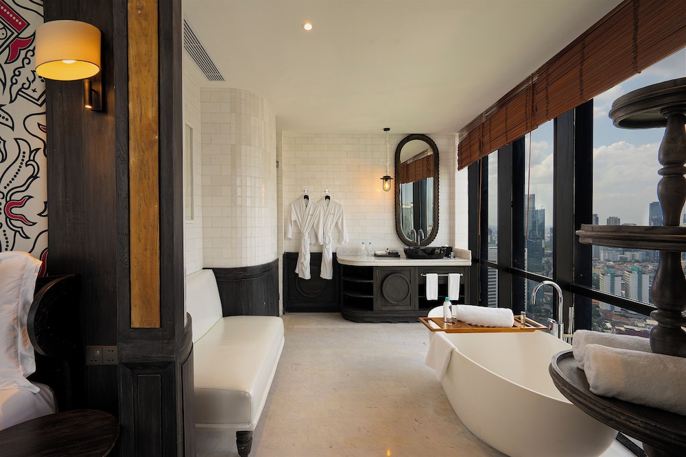 The Orient Jakarta, a Royal Hideaway Hotel 50/50