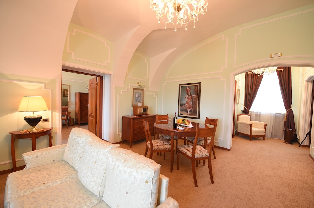 Hotel Leopold I 27/74