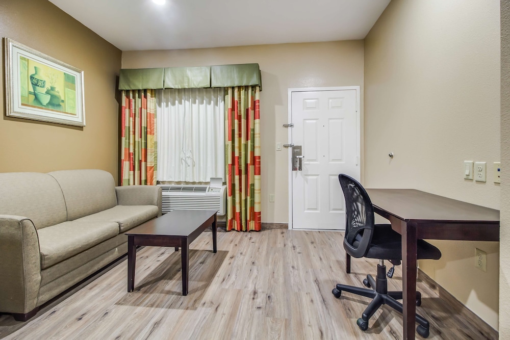 Americas Best Value Inn And Suites Tomball 24/30