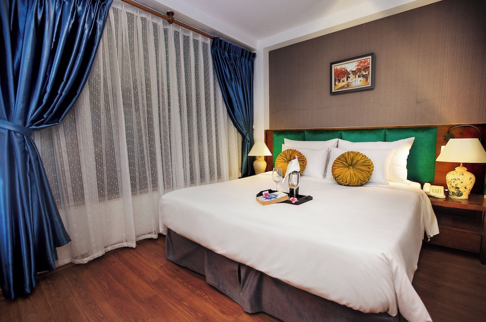Aviary Hanoi Hotel and Travel 4/41
