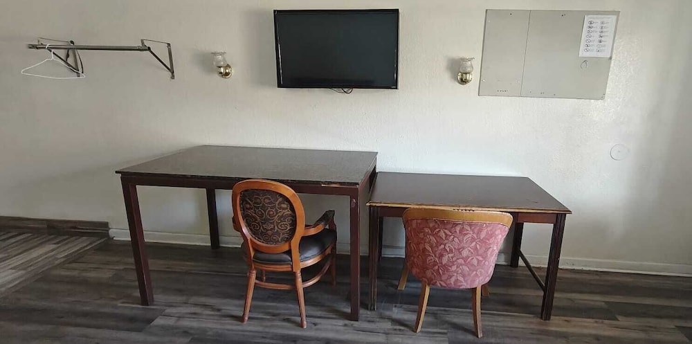 Del Playa Inn Oxnard Near Camarillo 24/45