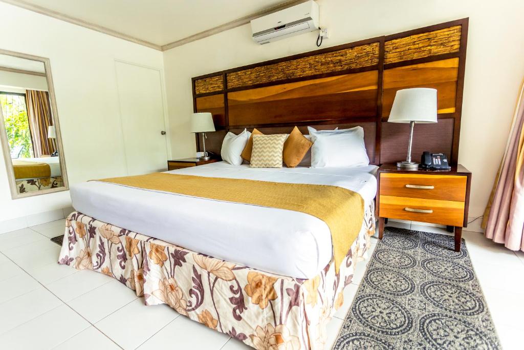 استوديو بشرفة