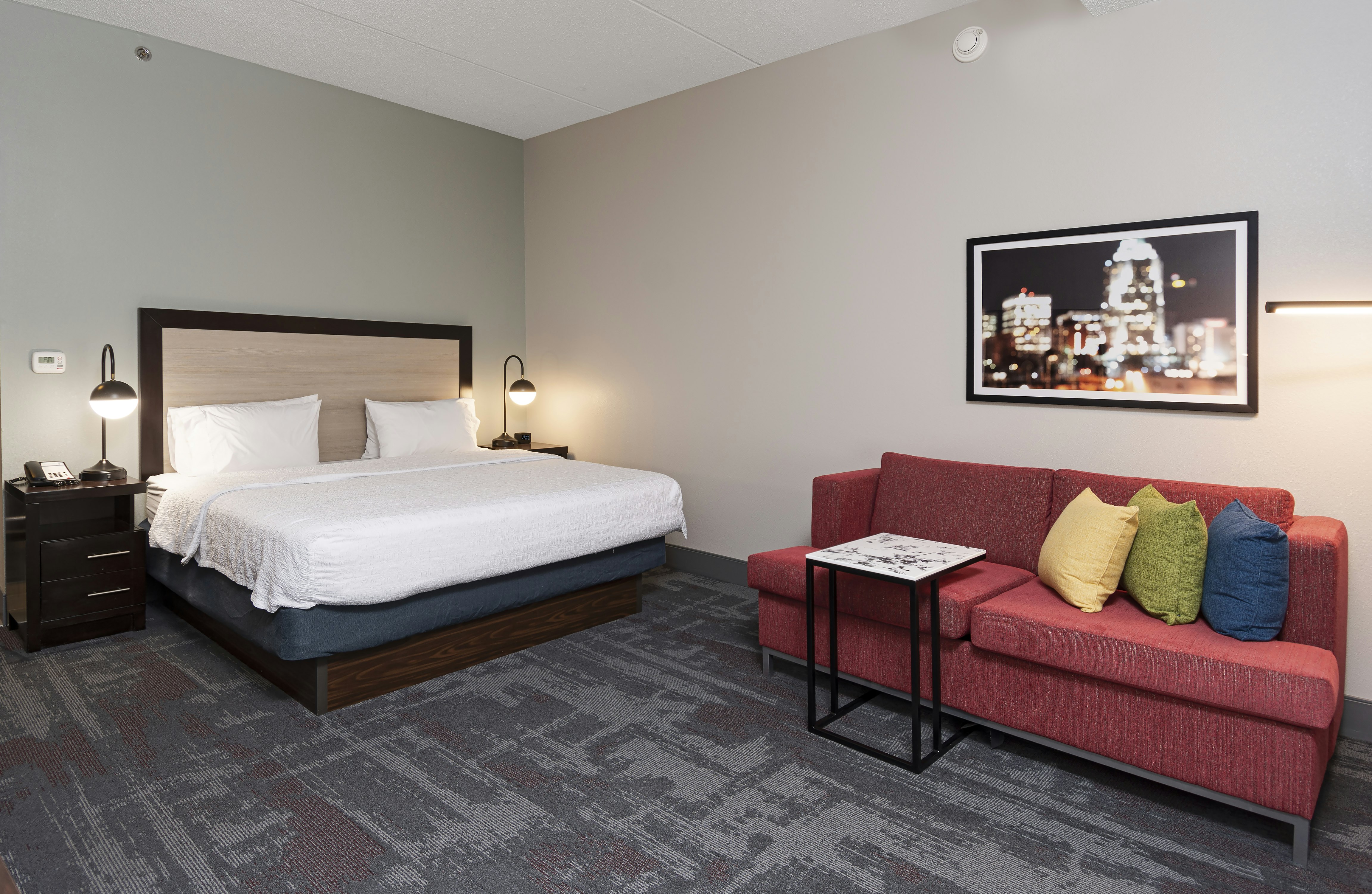 ROOM, KING BED, SOFA