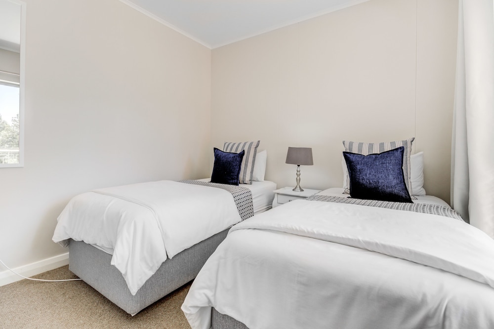 Mayfair Luxury Apartments 20/50