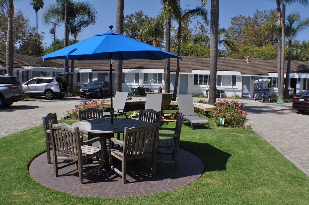Marina Beach Motel 60/67