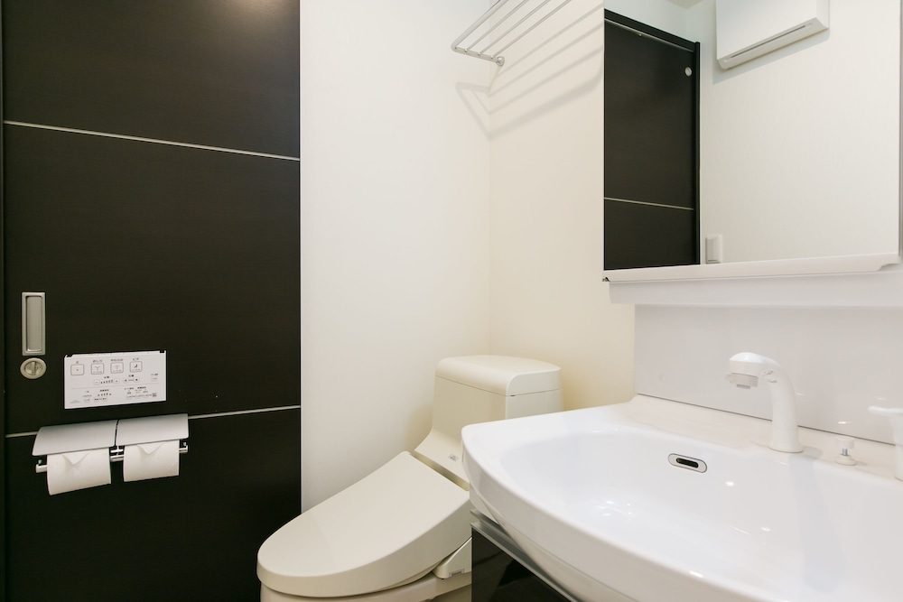 STANDARD, DOUBLE BED, ACCESSIBLE