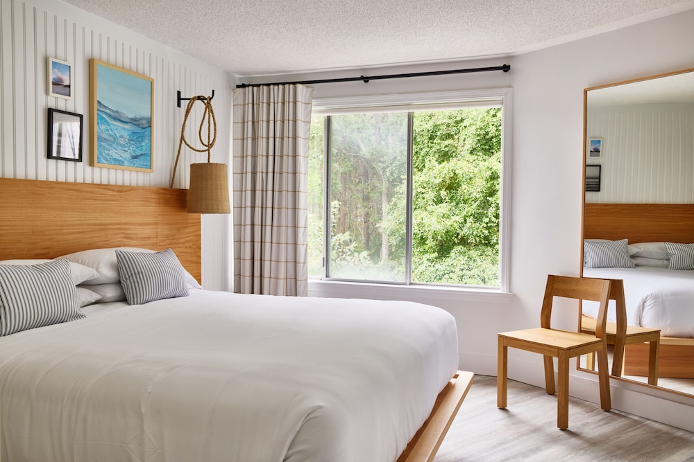 Bluebird Parker Beach Lodge 15/27