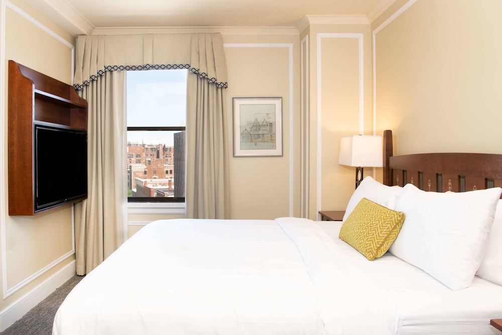 Marriott Syracuse Downtown 20/82