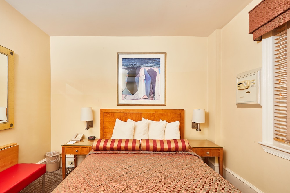 Alexander Inn 28/59