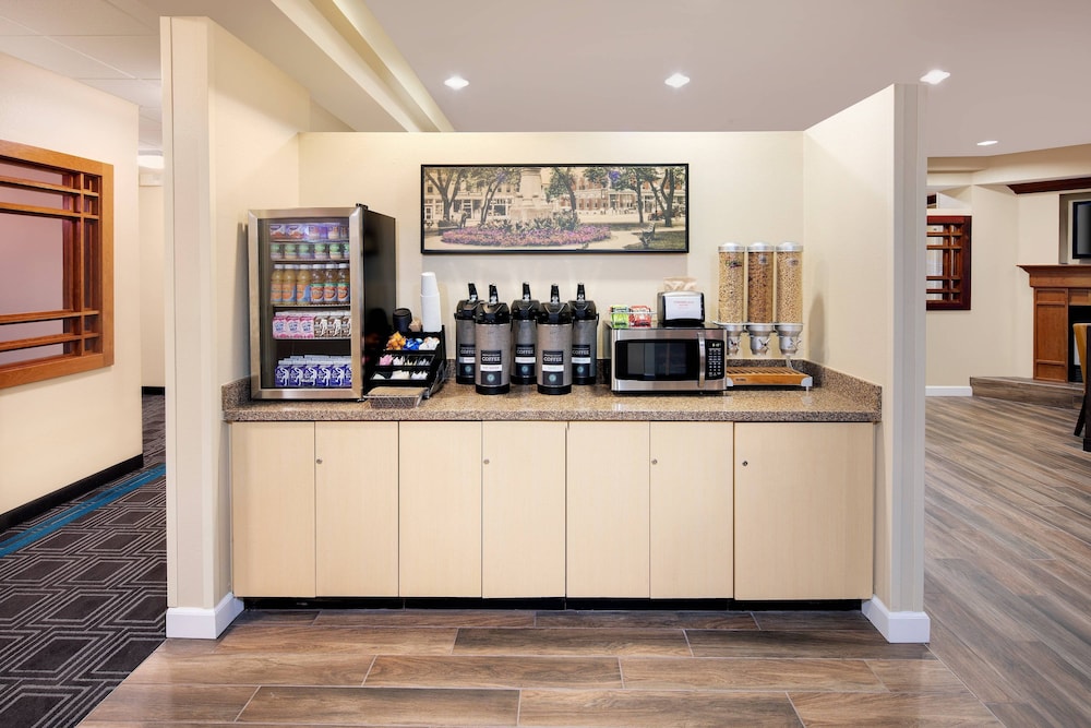 Towneplace Suites By Marriott Bentonville Rogers 13/44