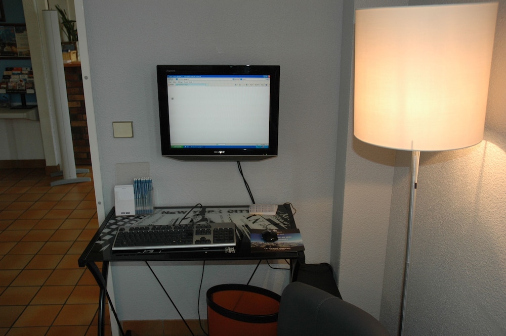 Hotel Le Relais Pau Lons 45/53