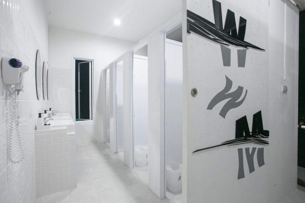 The Street Hostel Koh Lipe - Adult Only 6/42