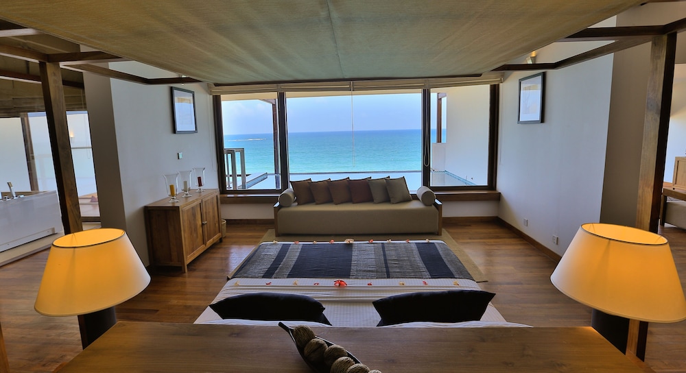 Pandanus Beach Resort and Spa 23/39