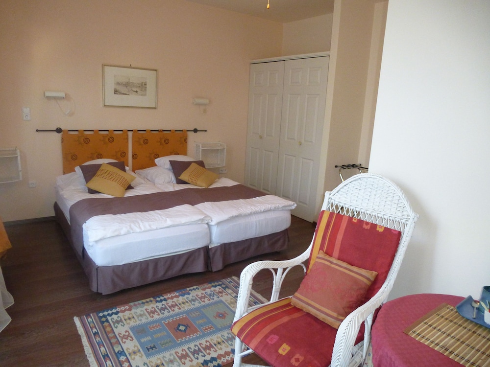 Albergo Giardino 7/50
