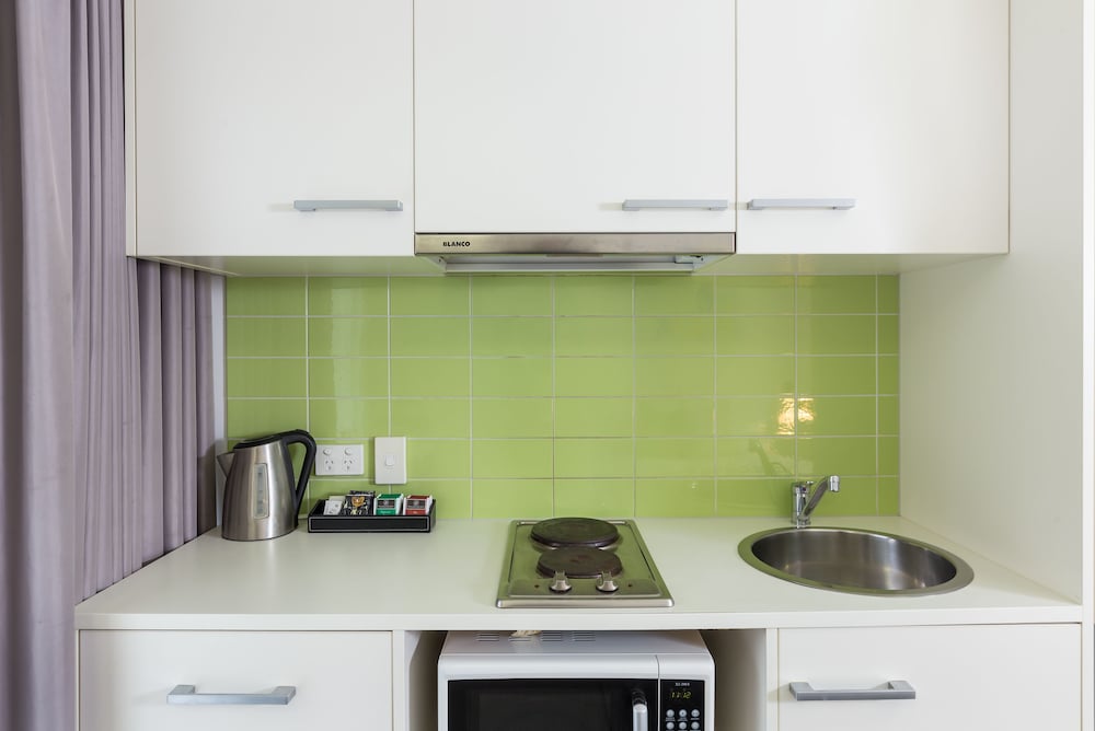 Quality Apartments North Melbourne 21/54