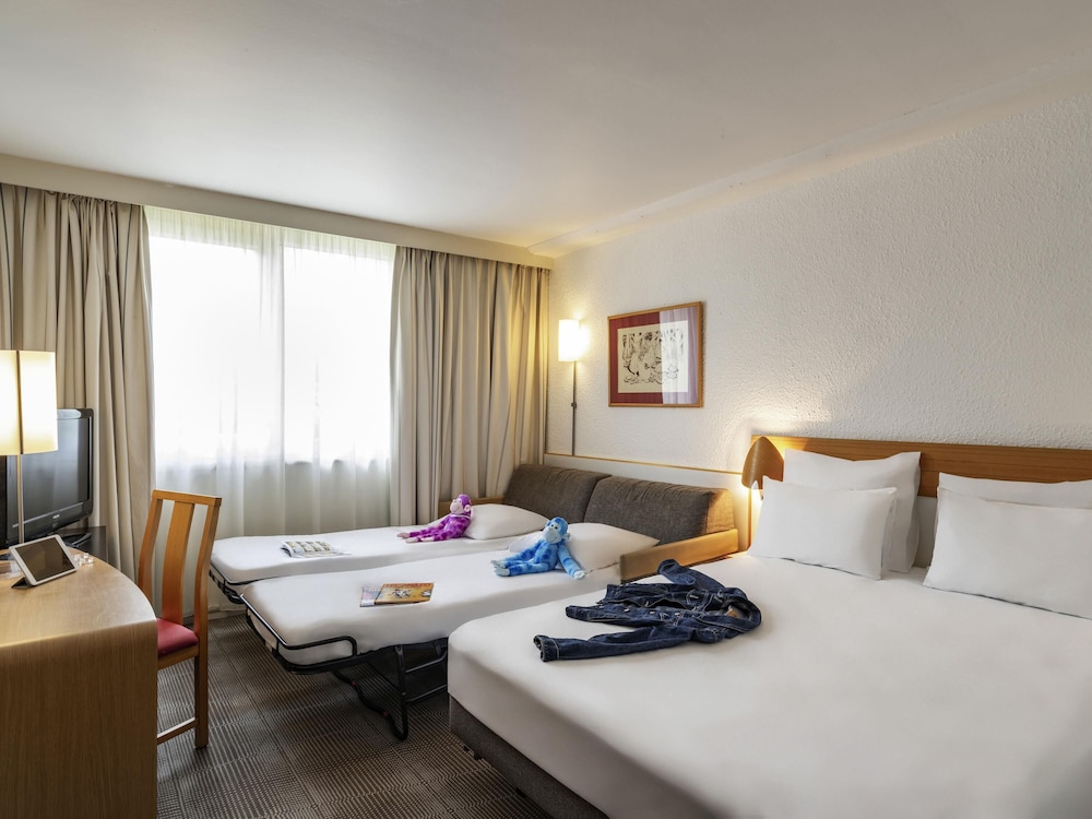 NOVOTEL EVRY COURCOURONNES 18/47
