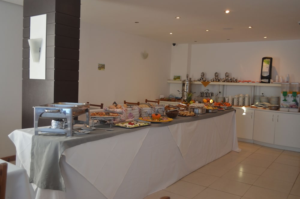 restaurant-cafeteria