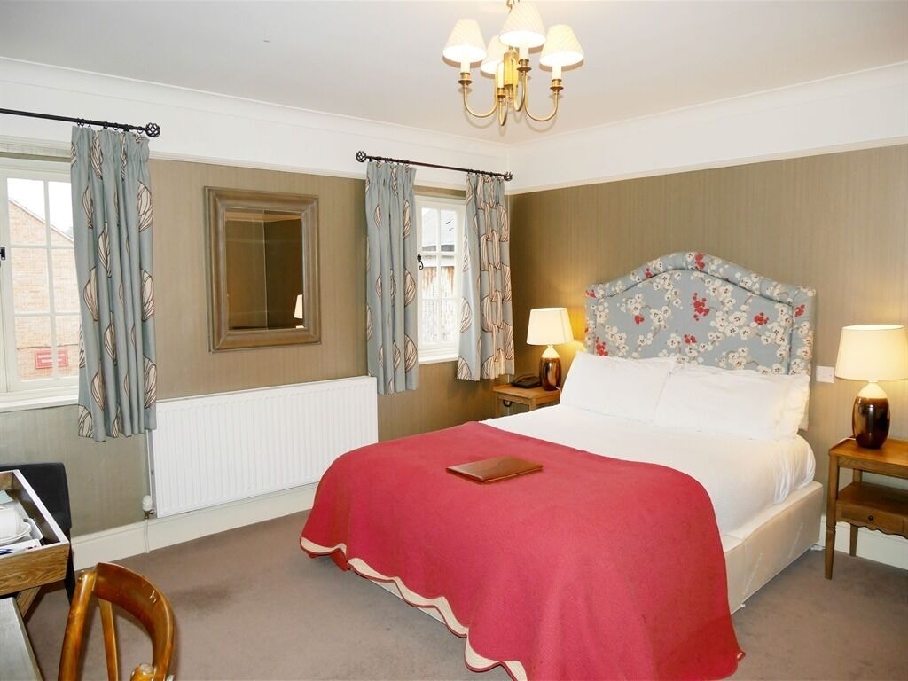 TRADITIONAL, DOUBLE BED