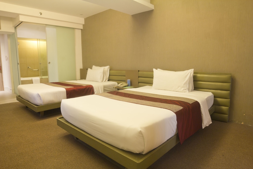 The E-Hotel Makati 12/59