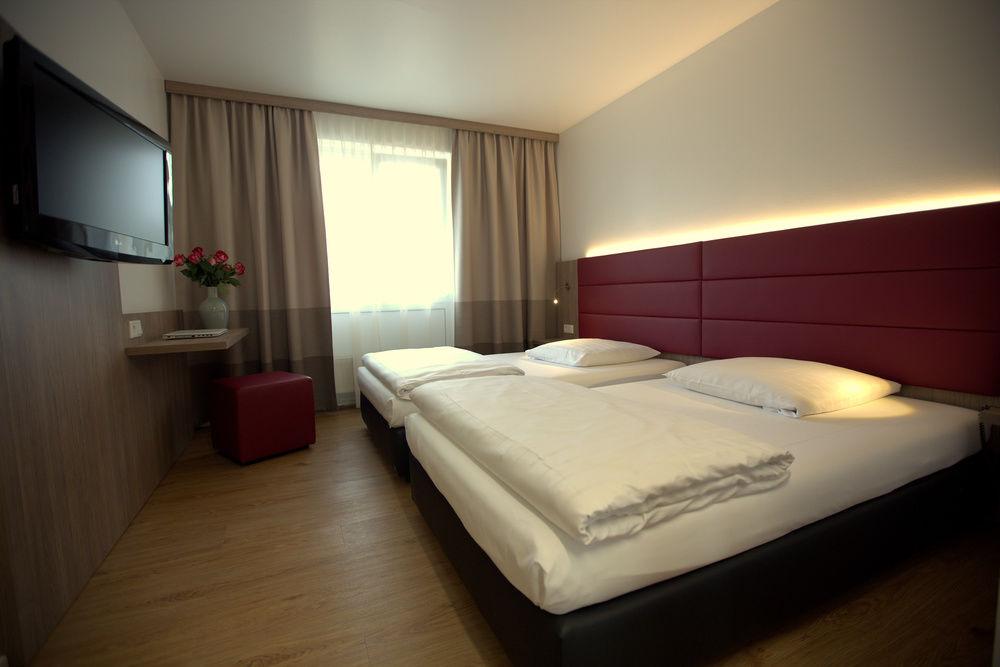 Standard, Double Bed