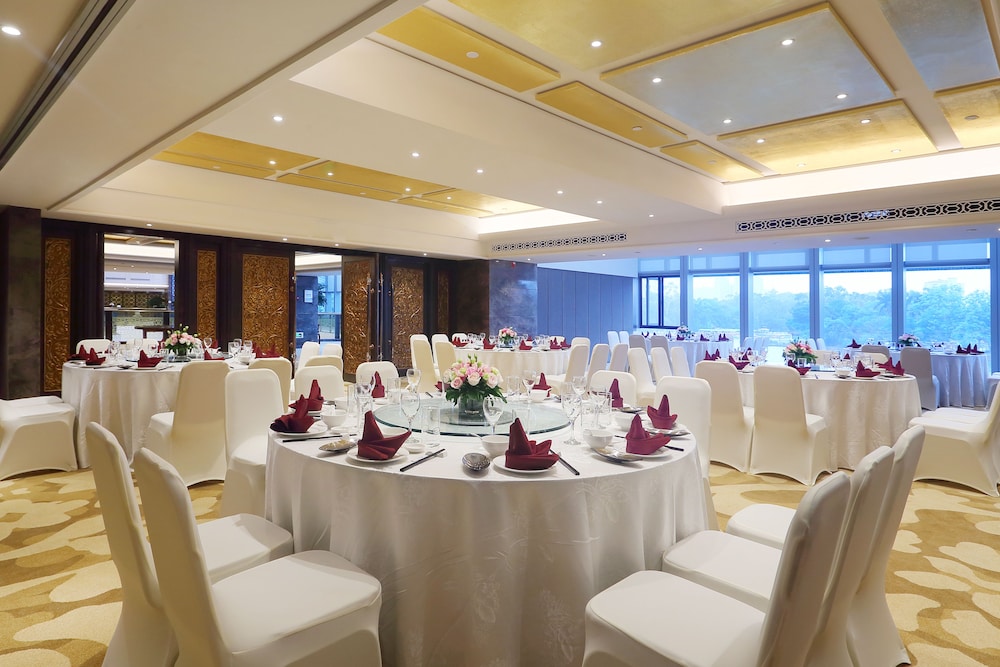 Fuzhou Lakeside Hotel 39/48