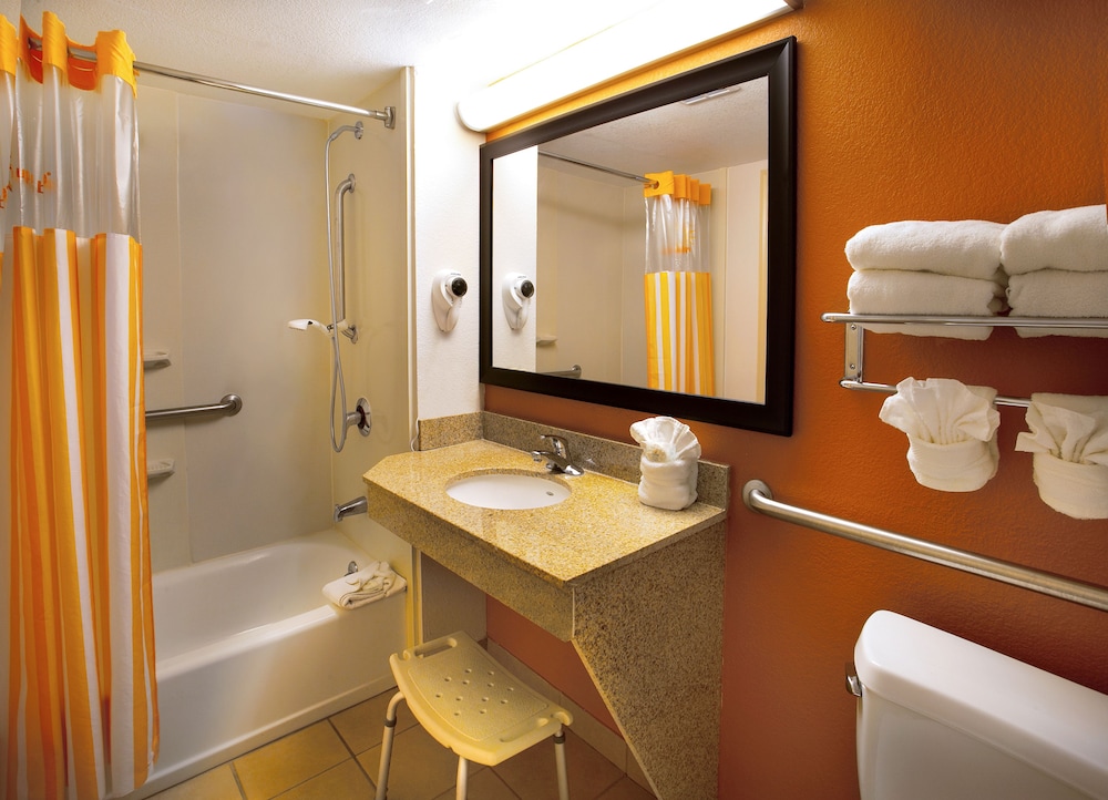 La Quinta Inn By Wyndham Orlando International Drive North 13/53