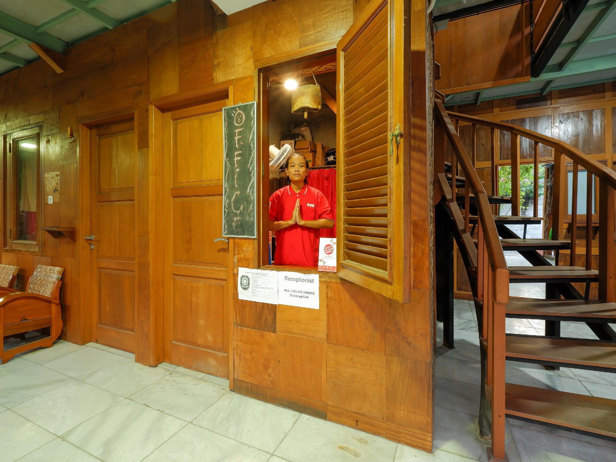 OYO 4016 Tan Jokteng Guest House 11/51