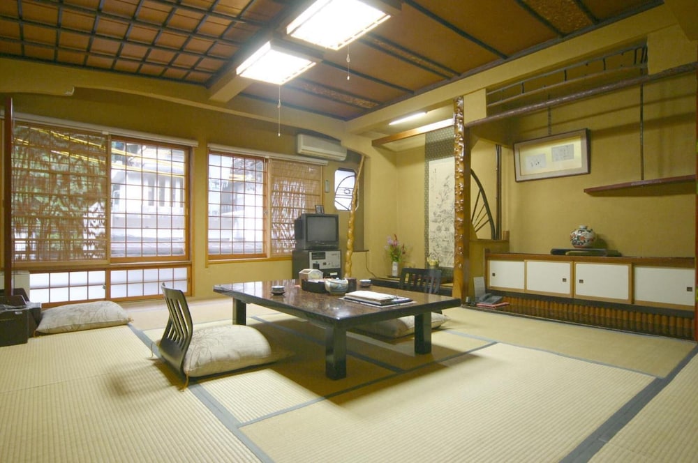 Senshinkan Matsuya 38/44