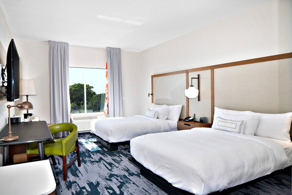 Fairfield by Marriott Inn & Suites Deerfield Beach Boca Raton 14/48