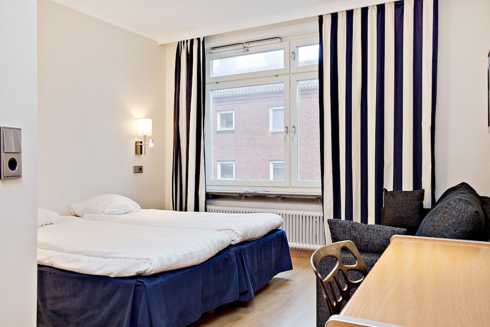 Sure Hotel by Best Western Allen 28/38