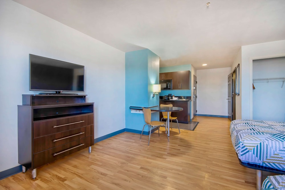 Studio6 Port Arthur, TX - SE 26/47